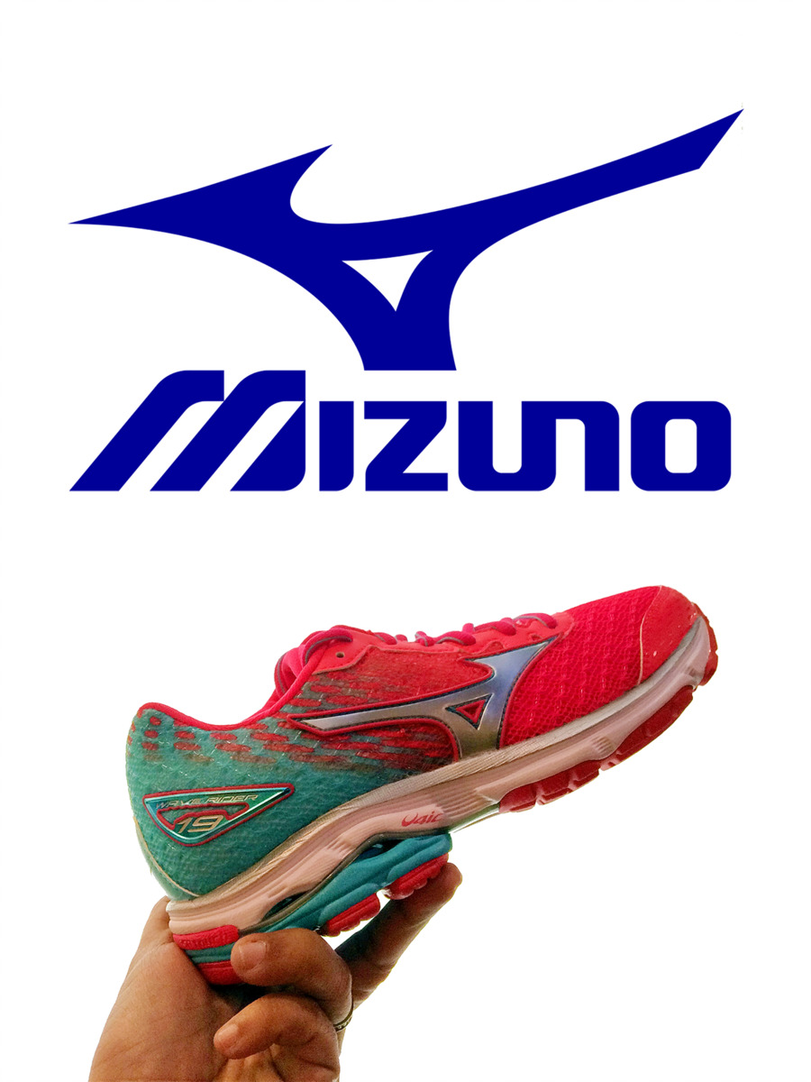 รองเท้า Mizuno，ยี่ห้อ PNG